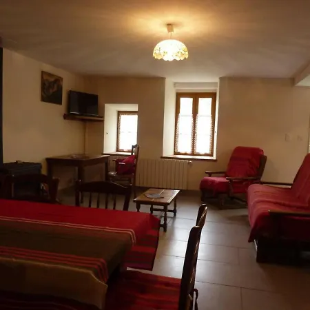 Hébergement de vacances Montségur, 4 Pièces, 6 Personnes - Fr-1-419-326 Montségur